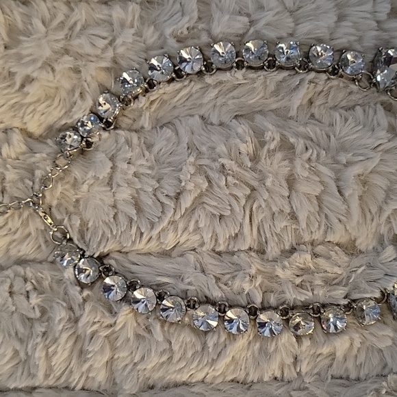 Crystal Statement Necklace - Picture 7 of 10